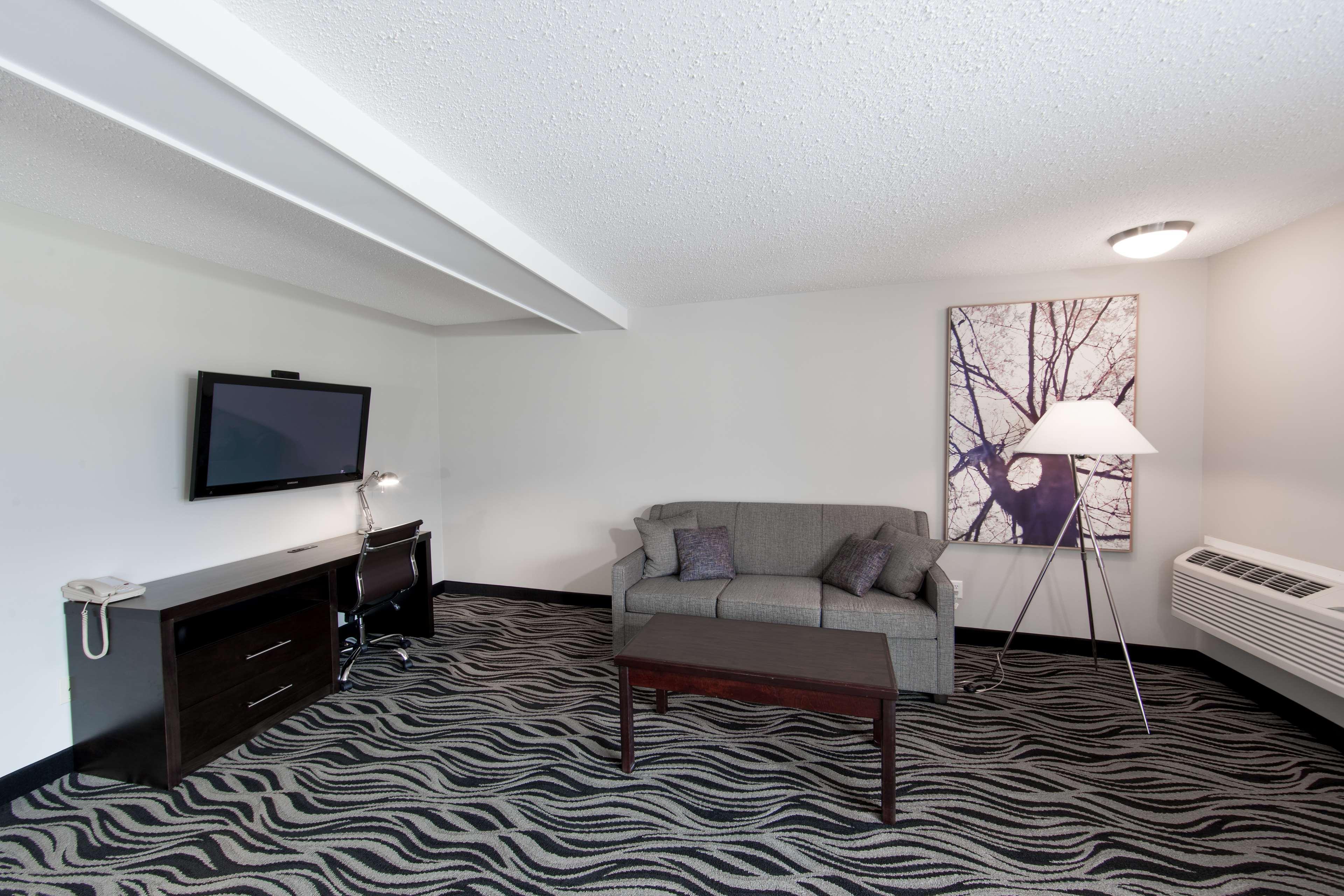 Surestay Hotel By Best Western קסטלגאר מראה חיצוני תמונה
