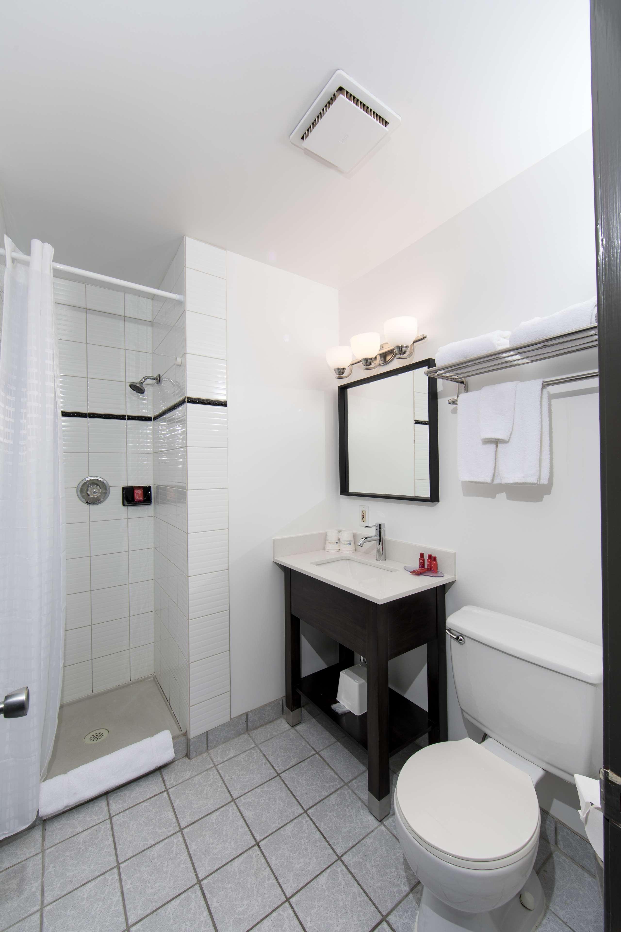 Surestay Hotel By Best Western קסטלגאר מראה חיצוני תמונה