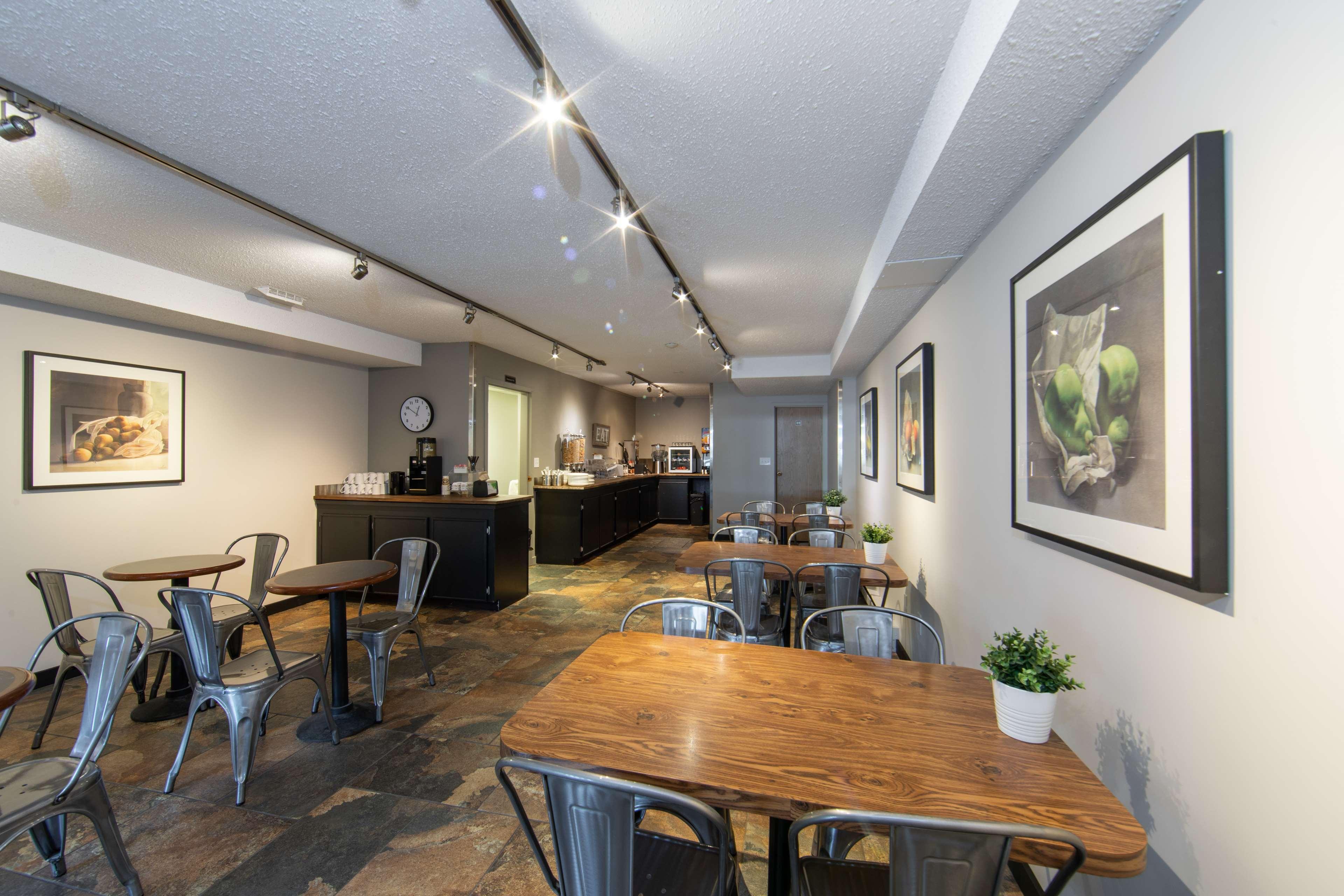 Surestay Hotel By Best Western קסטלגאר מראה חיצוני תמונה